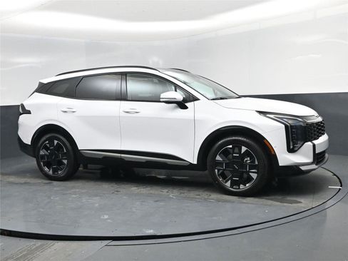 New 2026 Kia Sportage SX image 2