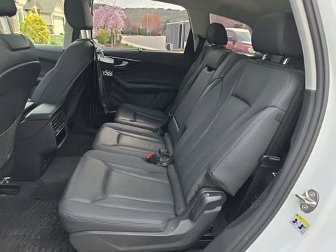 Used 2023 Audi Q7 3.0T Prestige w/ Prestige Package image 10