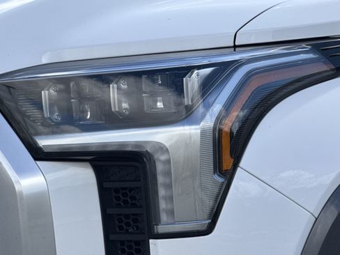 Used 2024 Toyota Tundra Limited image 10