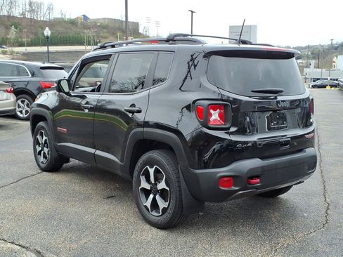 Certified 2022 Jeep Renegade Trailhawk w/ Sun/Sound Group AWD/4WD image 3
