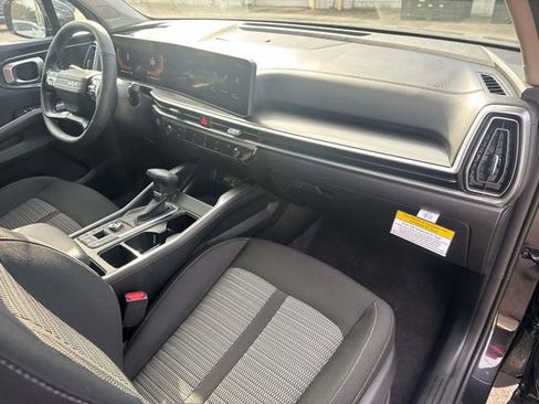 New 2026 Kia Sorento LX FWD image 16