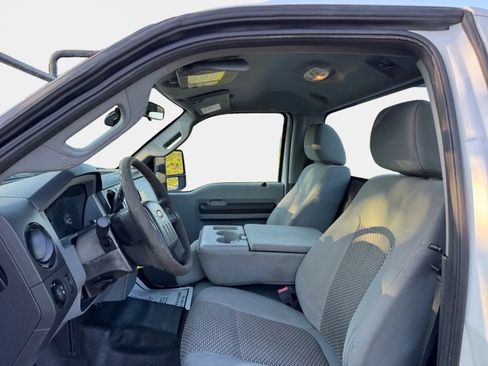 Used 2013 Ford F250 XL RWD image 9