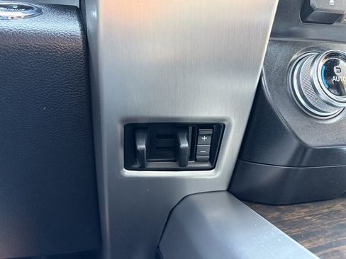 Used 2015 Ford F150 Platinum w/ Technology Package AWD/4WD image 35