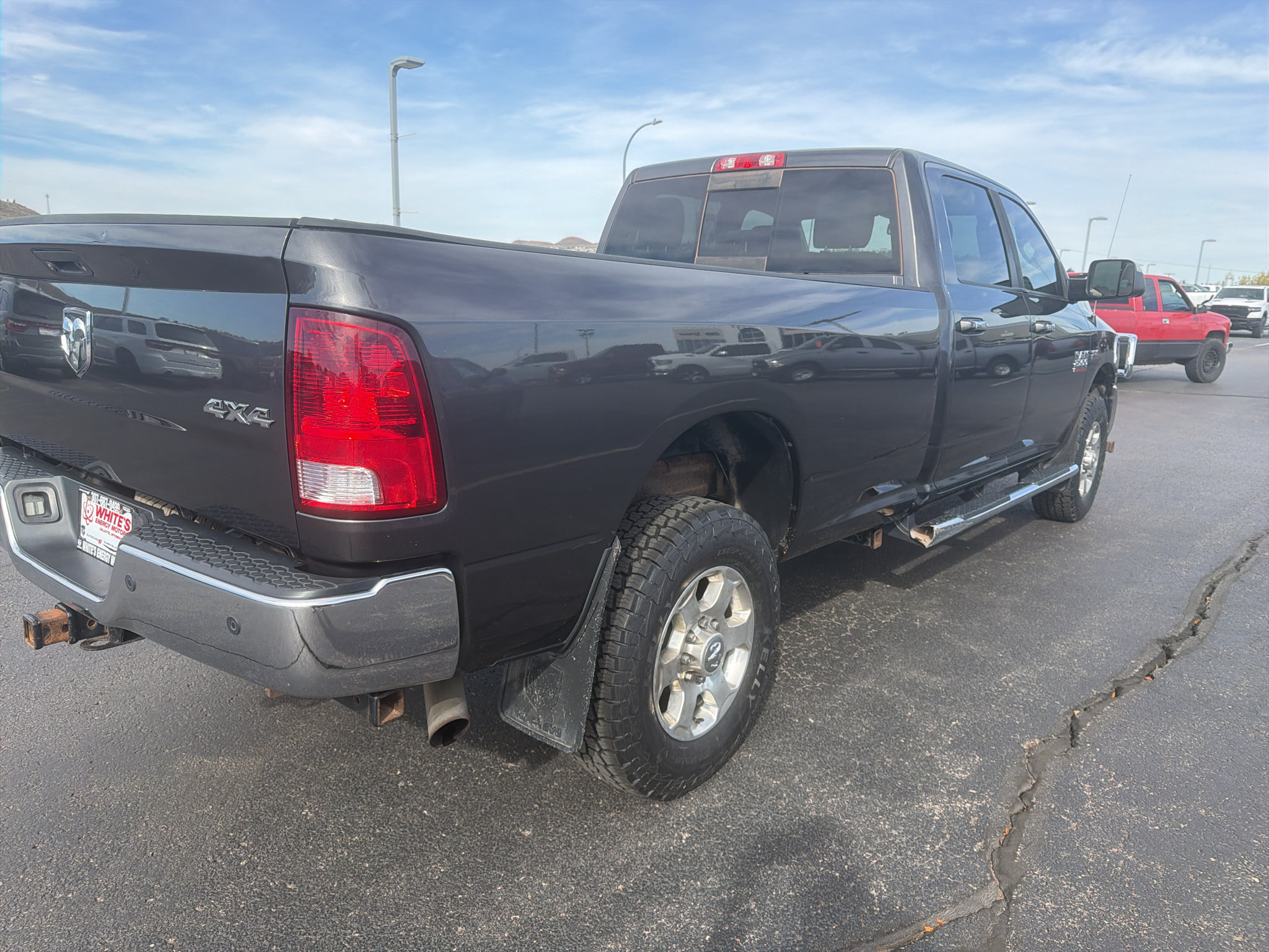 Used 2016 RAM 2500 SLT w/ Luxury Group AWD/4WD image 5