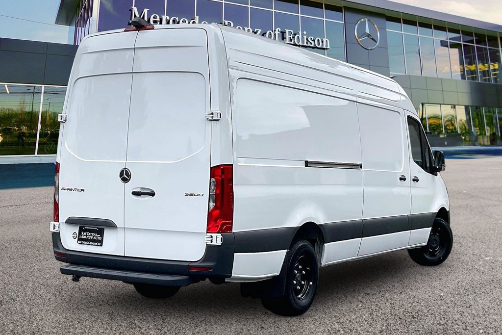 Used 2026 Mercedes-Benz Sprinter 3500 image 9