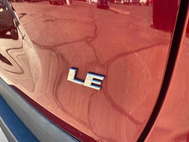Used 2021 Toyota RAV4 LE w/ Carpet Mat Package (TMS) FWD image 16