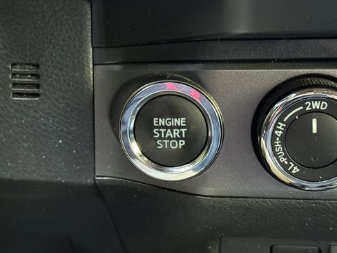 Used 2022 Toyota Tacoma TRD Sport w/ Technology Package AWD/4WD image 34