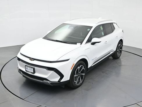 Used 2025 Chevrolet Equinox EV LT w/ Convenience Package image 49