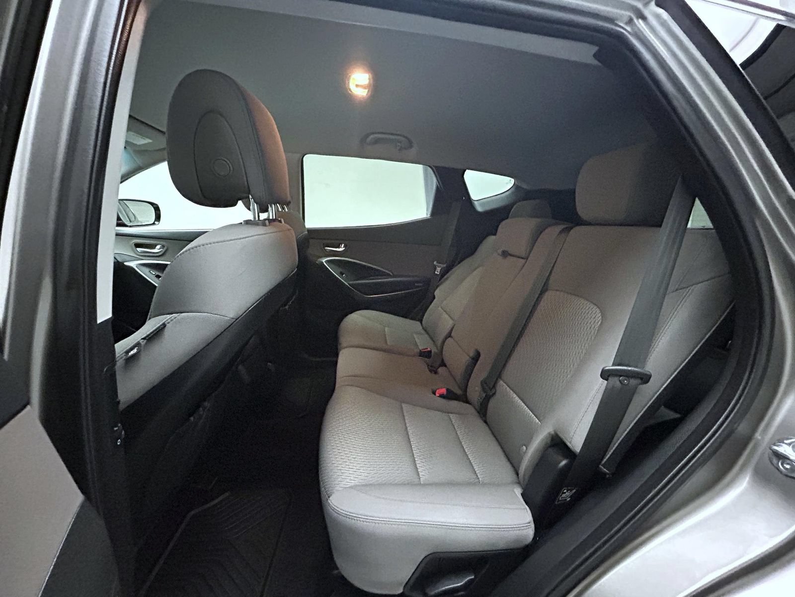 Used 2018 Hyundai Santa Fe Sport FWD image 19