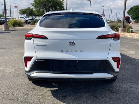 Used 2025 Buick Envista Preferred image 6