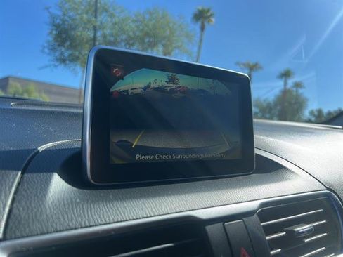 Used 2016 MAZDA MAZDA3 i Touring image 19