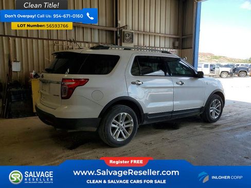 Used 2015 Ford Explorer XLT w/ Equipment Group 202B FWD image 4