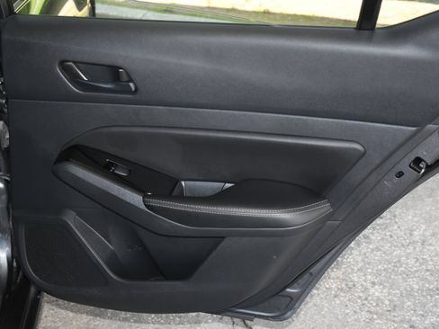 Used 2023 Nissan Altima 2.5 SV image 17