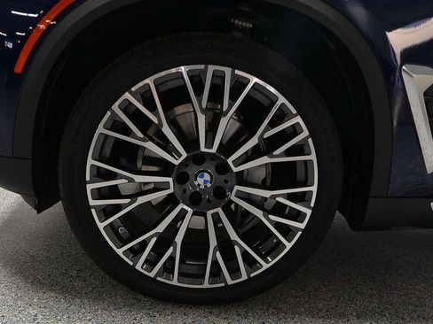Used 2026 BMW X5 xDrive40i w/ Executive Package AWD/4WD image 5