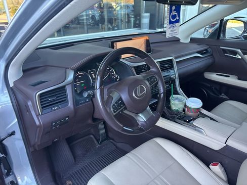 Used 2017 Lexus RX 450h AWD image 12