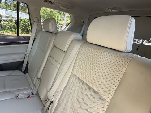 Used 2011 Lexus GX 460 w/ Comfort Plus Pkg AWD/4WD image 32