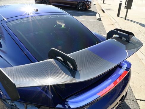 Used 2025 Porsche 718 Cayman GT4 RS image 32