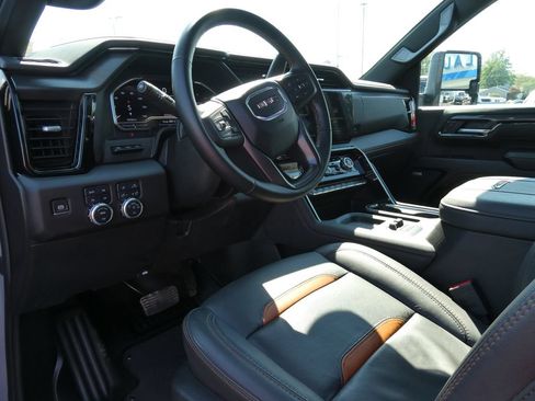 Certified 2025 GMC Sierra 2500 AT4 w/ AT4 Premium Plus Package AWD/4WD image 26