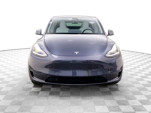 Used 2020 Tesla Model Y Long Range image 8