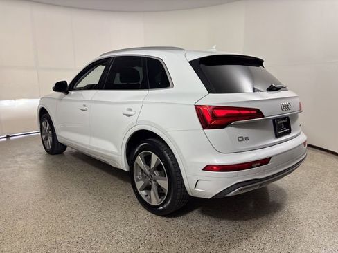Used 2023 Audi Q5 2.0T Premium w/ Convenience Package image 12