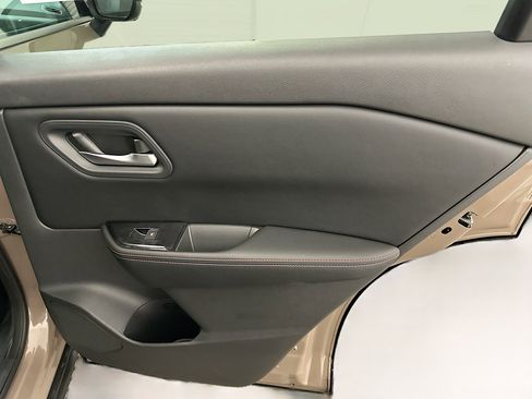 Used 2025 Nissan Rogue SV w/ Rock Creek Premium Package image 31