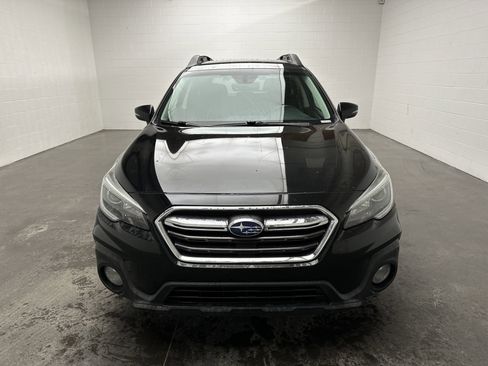 Used 2019 Subaru Outback 2.5i Premium image 3