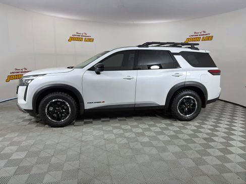 New 2026 Nissan Pathfinder Rock Creek w/ Rock Creek Premium Package AWD/4WD image 2