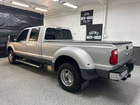 Used 2016 Ford F350 Lariat w/ Lariat Ultimate Package AWD/4WD image 4