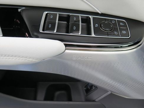 New 2026 Cadillac Lyriq Premium Luxury image 12