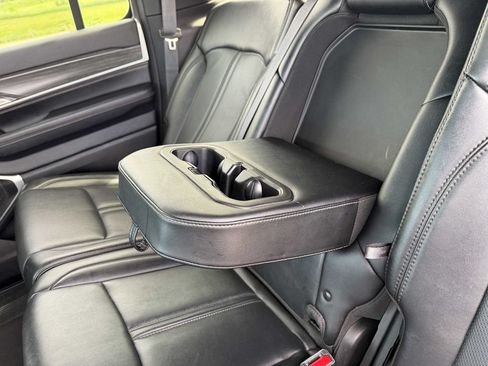 Used 2024 Jeep Wagoneer Series II w/ Flexible Seating Group AWD/4WD image 21
