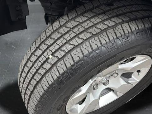 Used 2025 RAM 1500 Big Horn AWD/4WD image 34