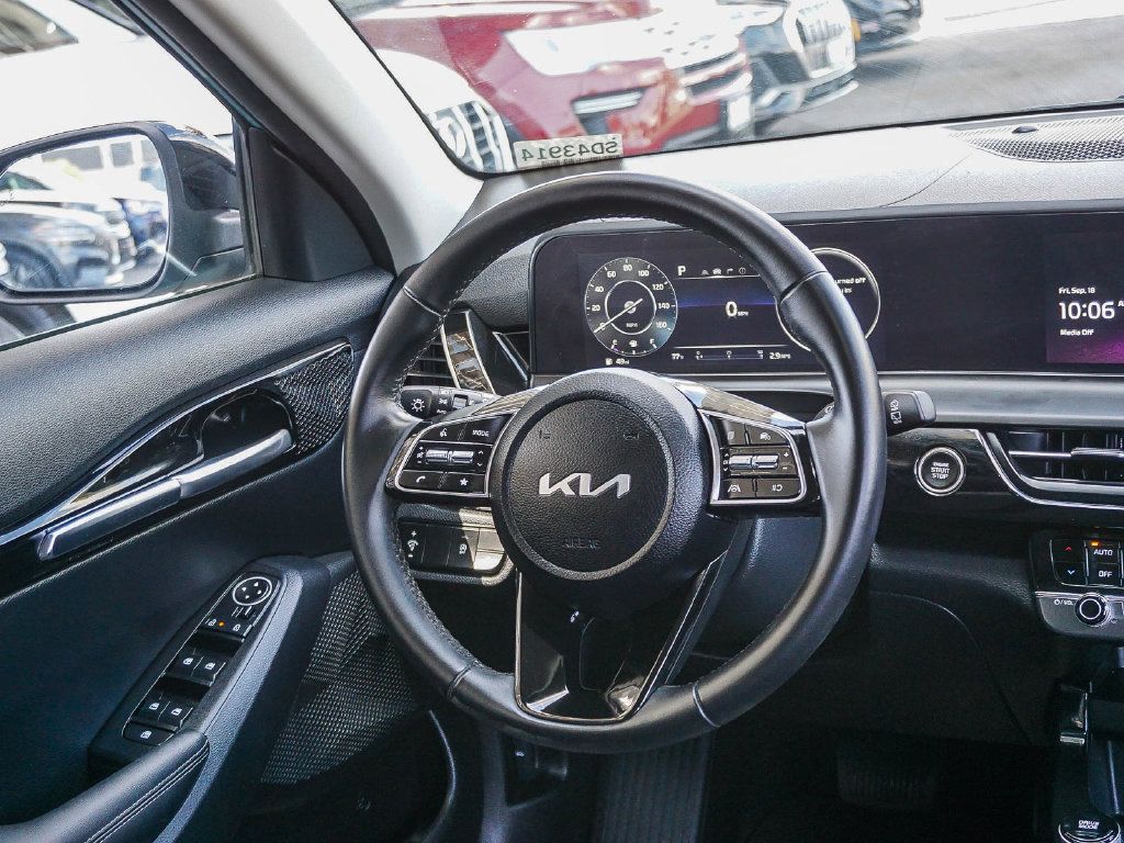 Certified 2024 Kia Seltos S FWD image 9