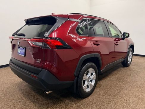 Used 2020 Toyota RAV4 XLE w/ Convenience Package AWD/4WD image 6