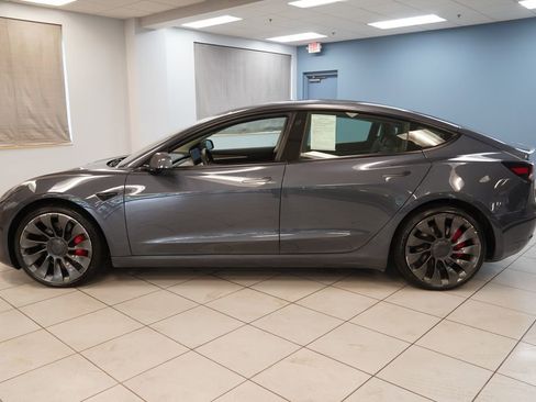Used 2022 Tesla Model 3 Performance AWD/4WD image 2