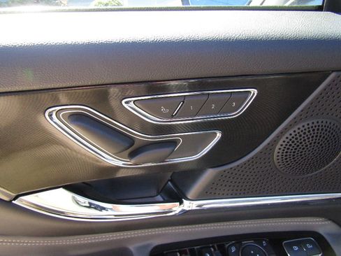 Used 2024 Lincoln Corsair Grand Touring w/ Equipment Group 301A image 13