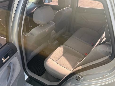 Used 2001 Volkswagen Golf GLS image 28