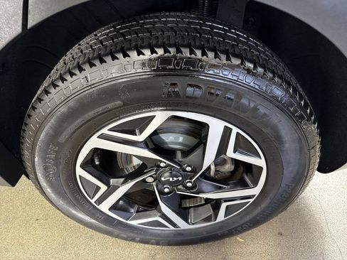 Used 2023 Kia Sportage LX AWD/4WD image 5