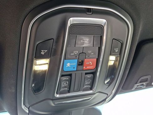 Used 2024 Jeep Grand Cherokee L Altitude AWD/4WD image 23