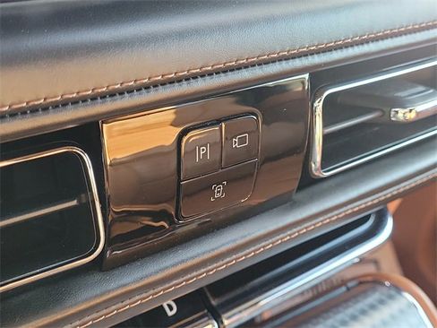 Certified 2022 Lincoln Aviator Black Label w/ Dynamic Handling Package image 22