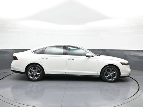 Used 2024 Honda Accord EX image 5