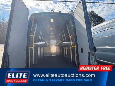 Used 2019 Mercedes-Benz Sprinter 170 image 11