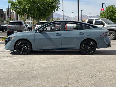 New 2026 Nissan Sentra SR FWD image 2