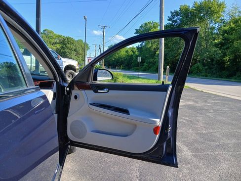 Used 2007 Chevrolet Impala LT FWD image 16