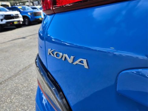 Used 2023 Hyundai Kona SEL image 10