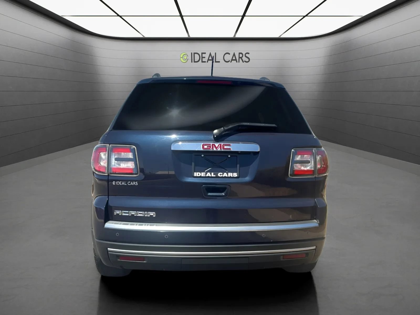 Used 2015 GMC Acadia SLE FWD image 6