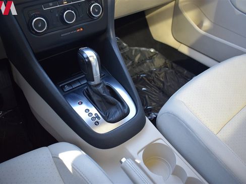 Used 2014 Volkswagen Jetta TDI image 17