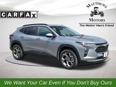 Used 2025 Chevrolet Trax LT w/ LT Convenience Package