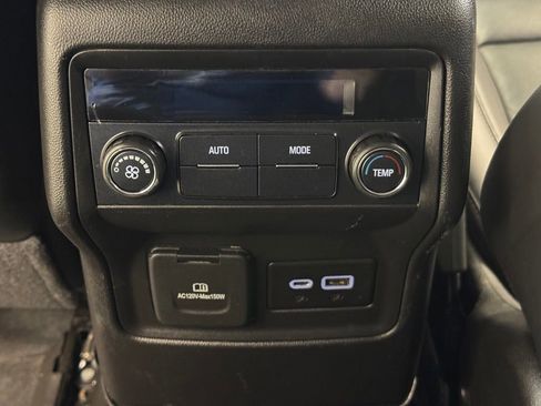 Used 2021 GMC Acadia SLT FWD image 19