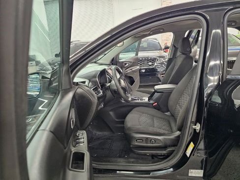 Used 2021 Chevrolet Equinox LT image 29
