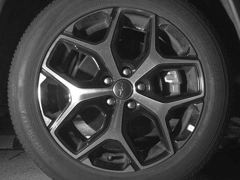 Used 2025 Jeep Compass Limited image 13